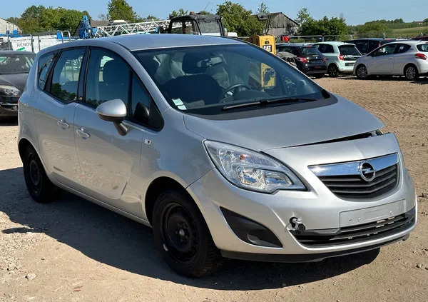 lubelskie Opel Meriva cena 14000 przebieg: 109534, rok produkcji 2013 z Supraśl